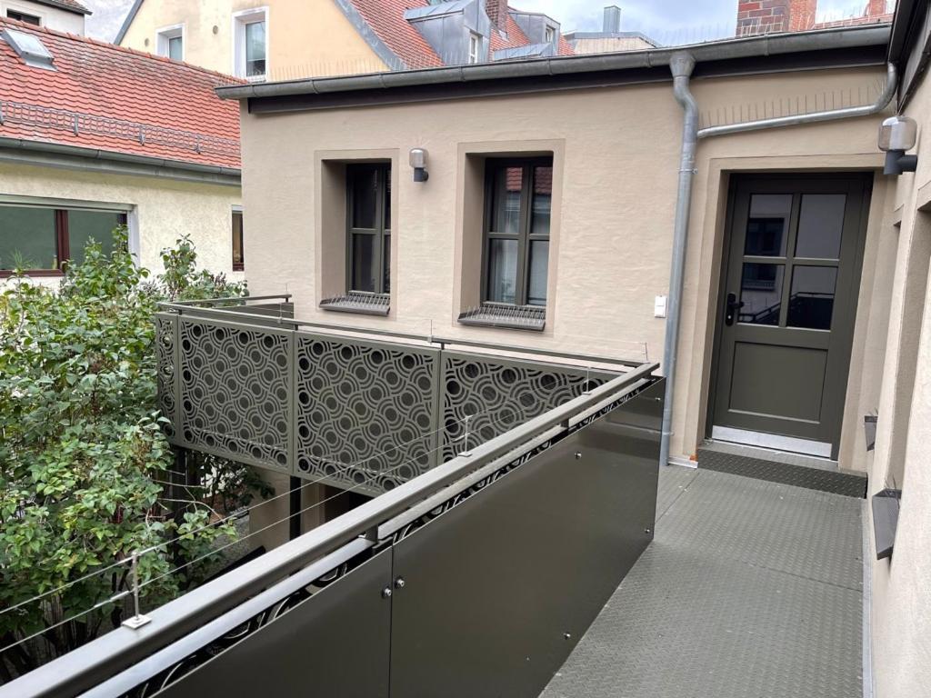 Pebbles Suiten By Ring Ratisbona Exterior foto