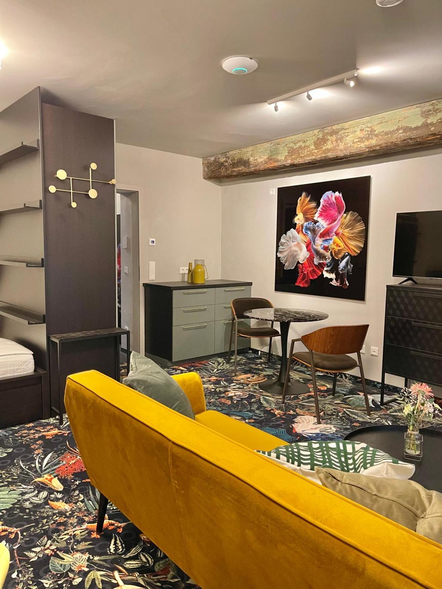 Pebbles Suiten By Ring Ratisbona Exterior foto