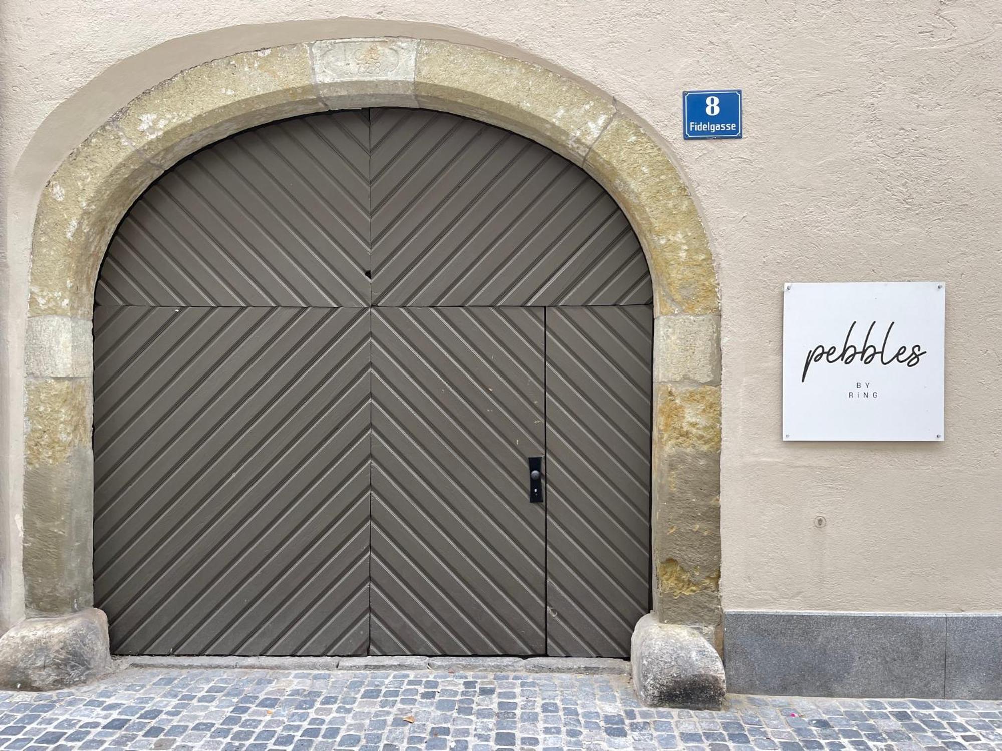 Pebbles Suiten By Ring Ratisbona Exterior foto